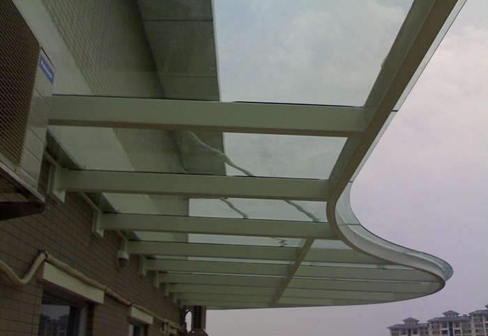 <strong>鋼結(jié)構(gòu)雨棚</strong>設(shè)計